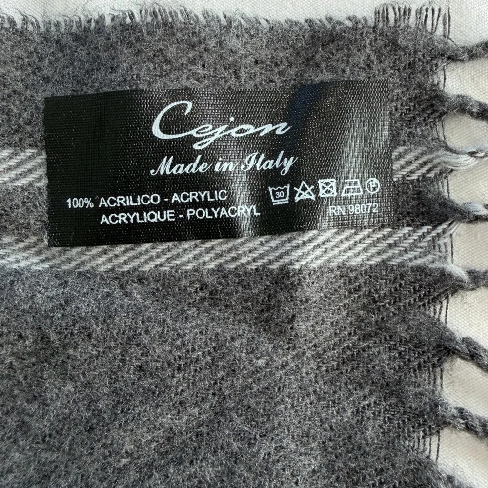 Cejon gray plaid Italian scarf - Picture 2 of 10